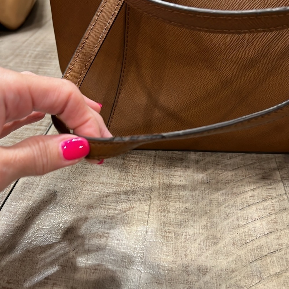 Michael Kors EUC Jet Set Tote - Picture 3 of 6
